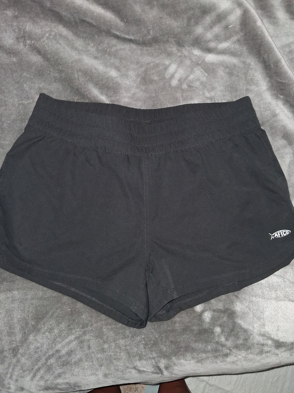 AFTCO Women's Boardshorts Large - Picture 2 of 4